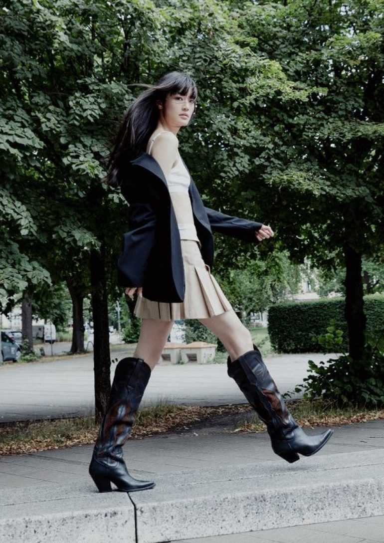 Trang Angh book photo