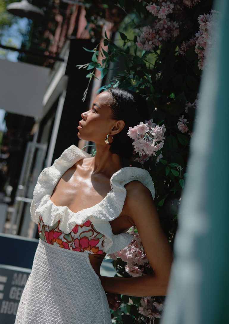 Sydney Holloway book photo