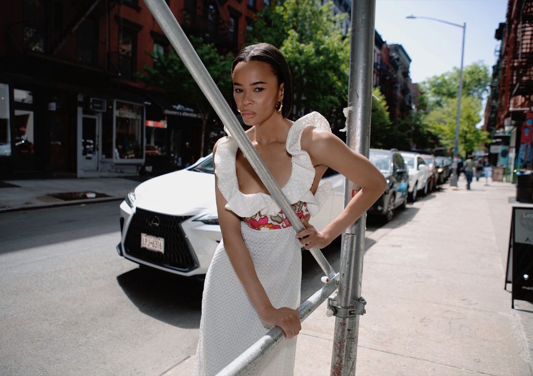 Sydney Holloway book photo