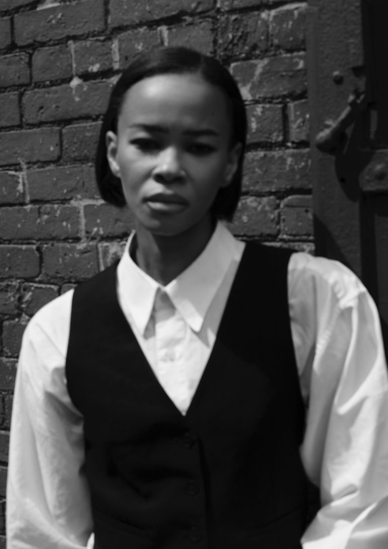 Sydney Holloway book photo