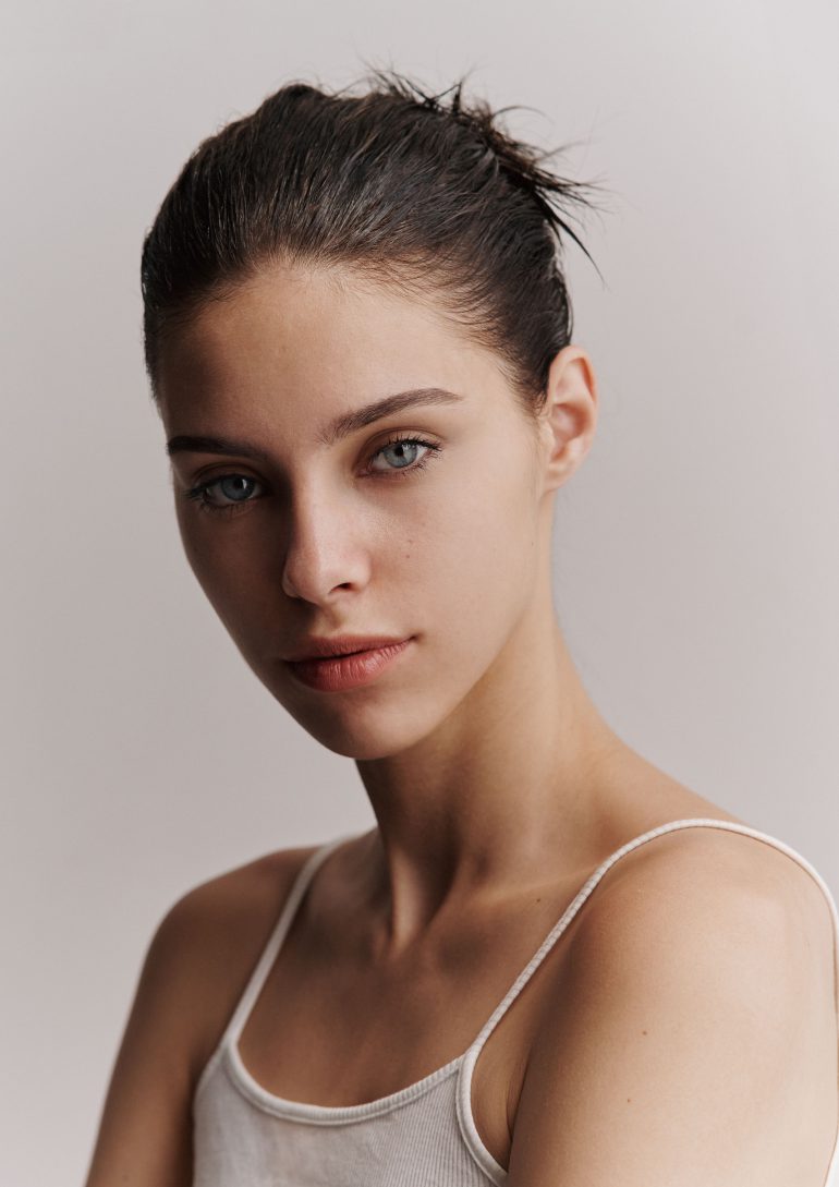 Polina Filaretova book photo