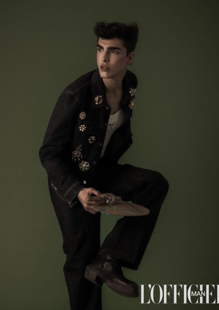 Simone Stravolov book photo