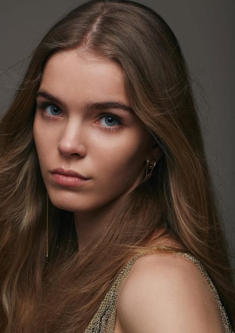 Masha Shadurska book photo