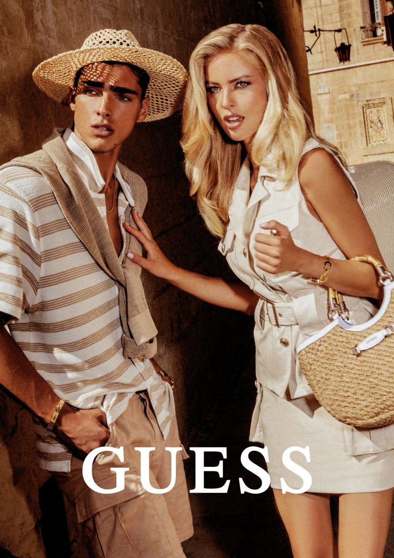 Simone Stravolov book photo