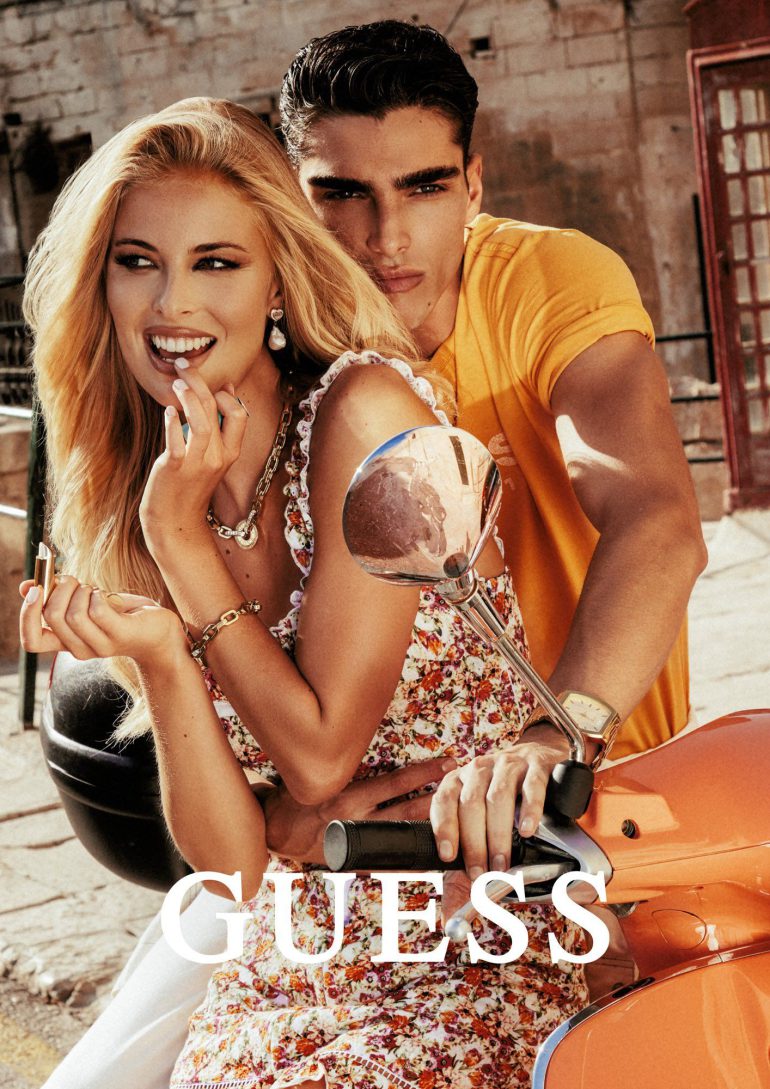 Simone Stravolov book photo