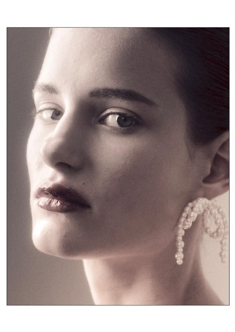 Taya Shpak book photo