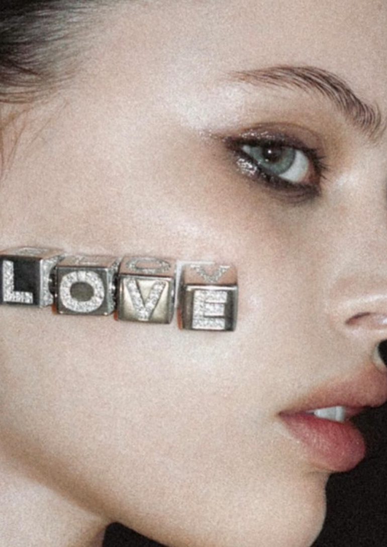 Anna Yuraeva book photo