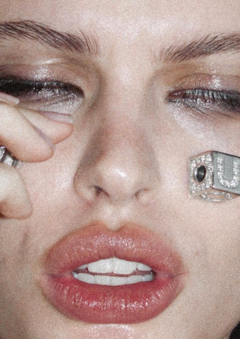 Anna Yuraeva book photo