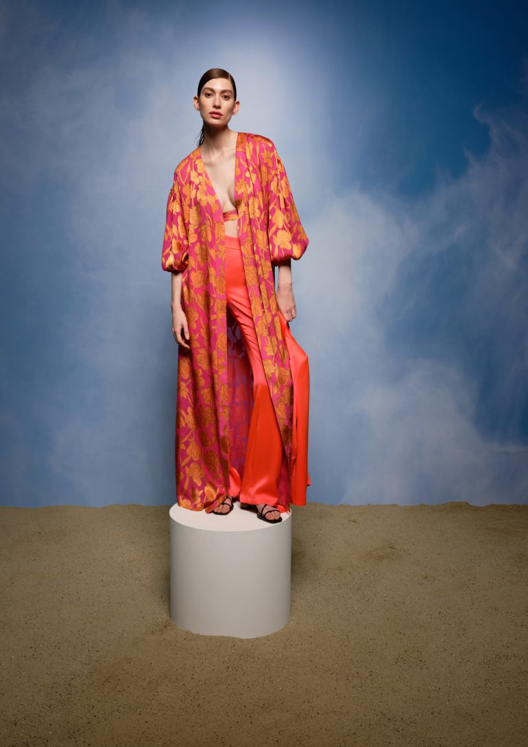 Zeynep Enhos book photo