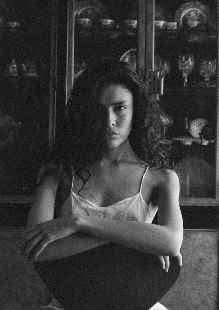 Alex Vara book photo