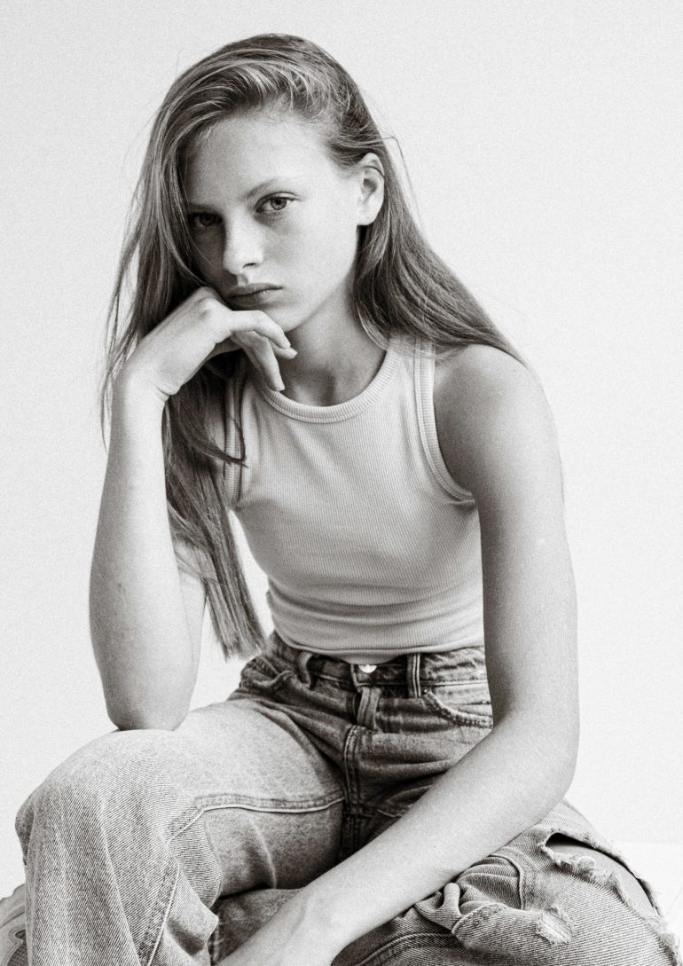 Ennija Admidina book photo