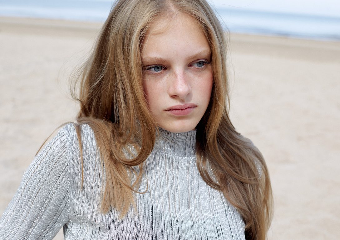Ennija Admidina book photo