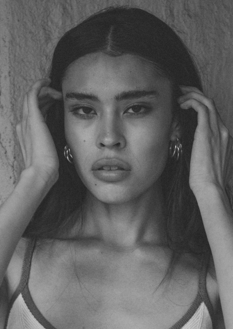 Alex Vara book photo
