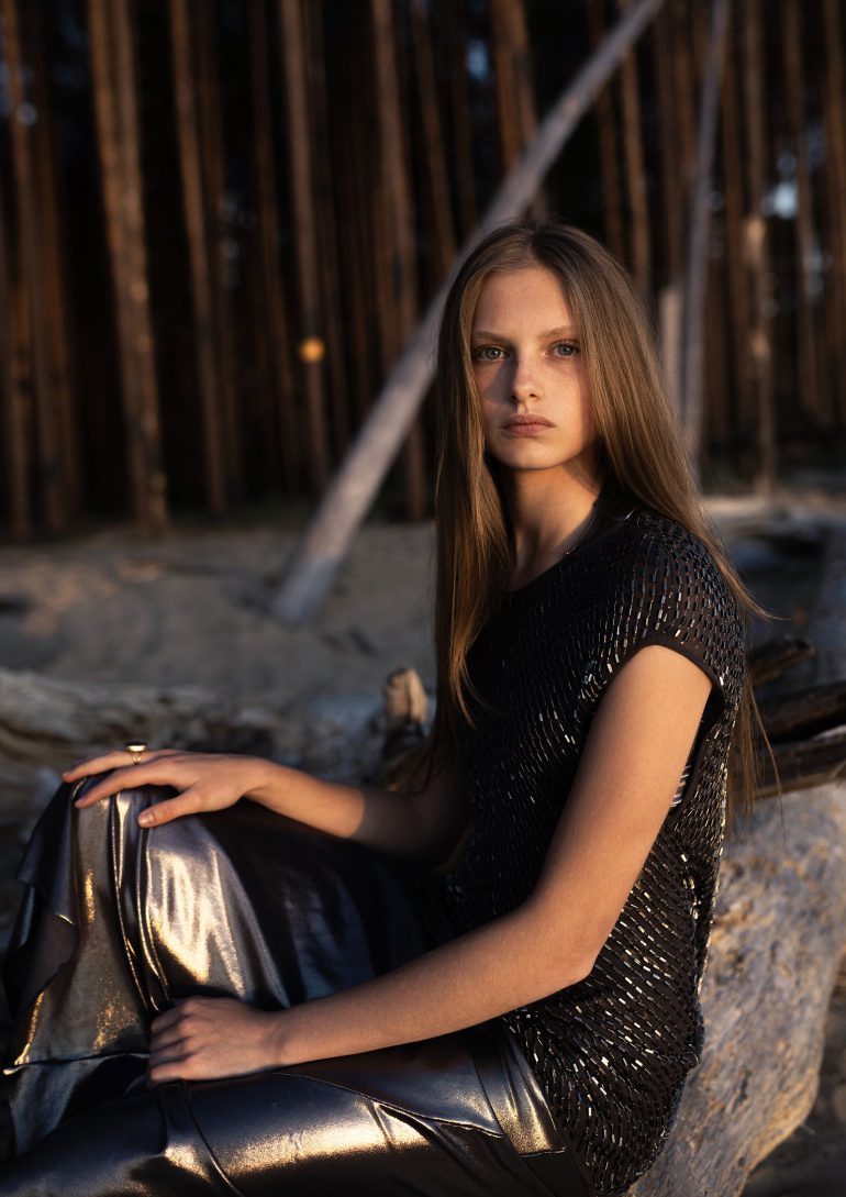 Ennija Admidina book photo