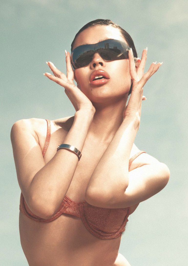 Alex Vara book photo