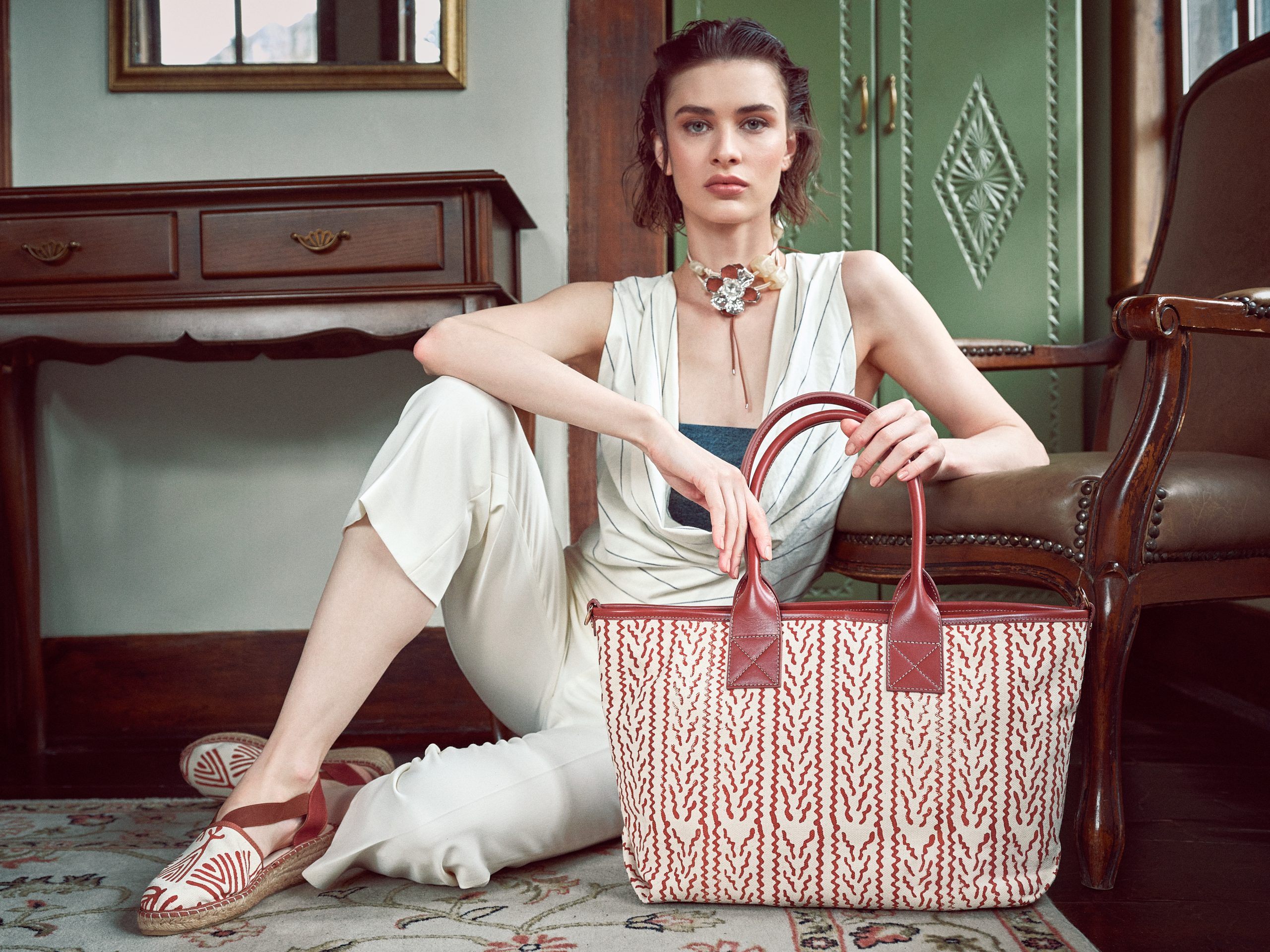 Mary Max for Derimod news photo