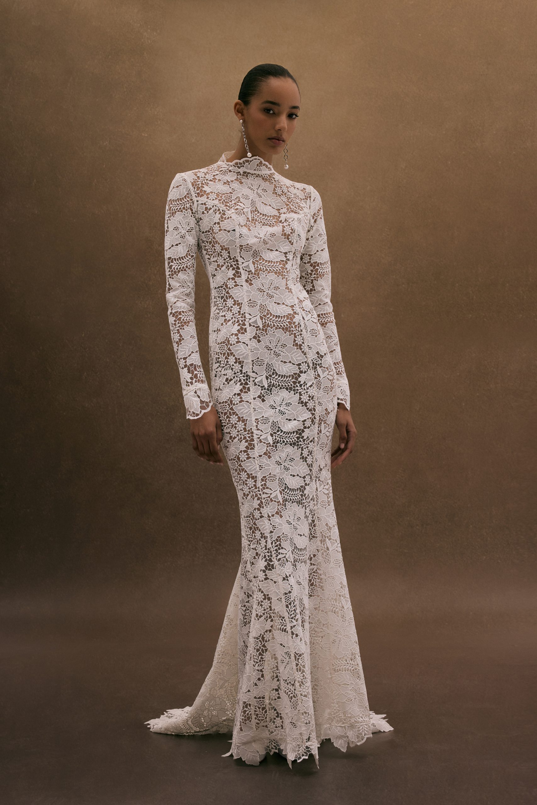 Lina Claus for Zuleyha Kuru news photo