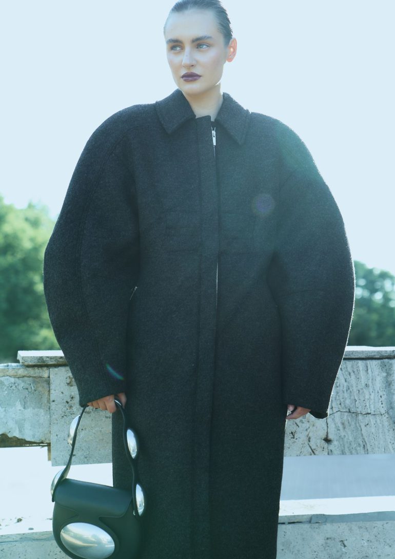 Victoria Vedi book photo