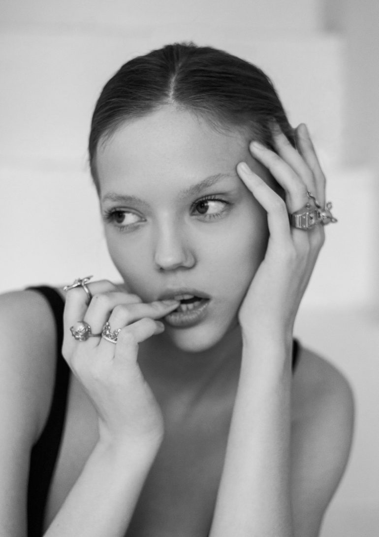 Aleksa Sapegina book photo