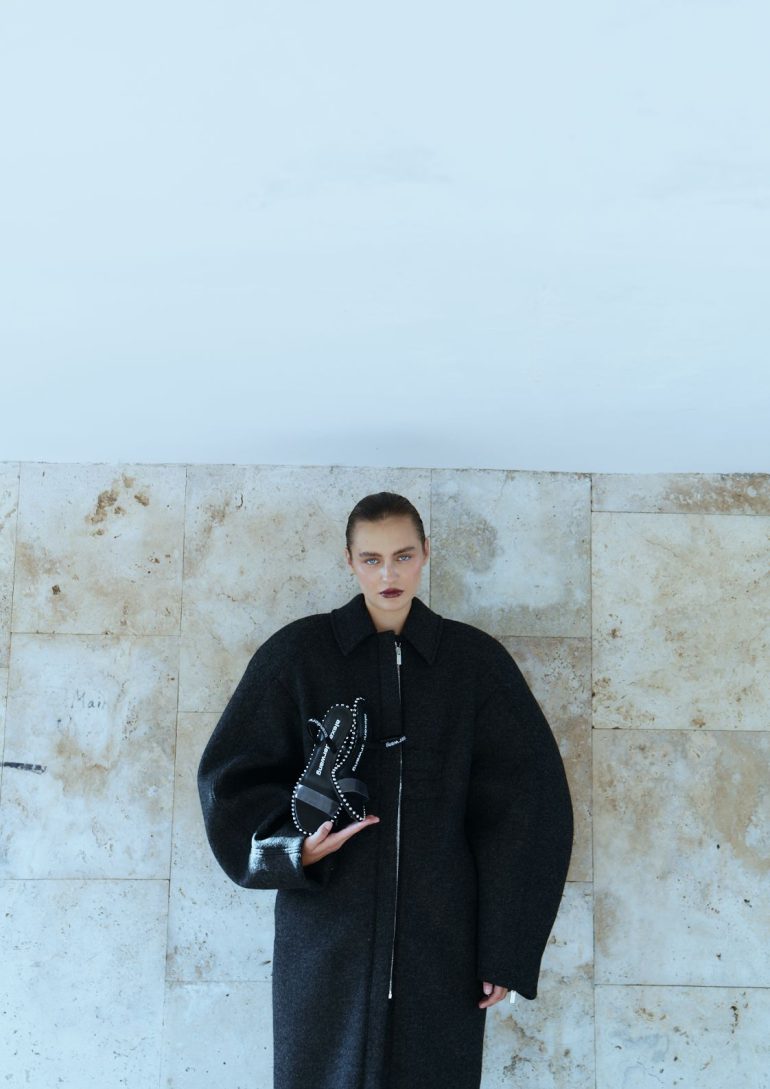 Victoria Vedi book photo