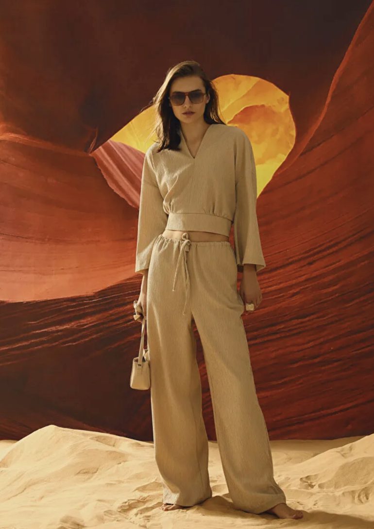 Victoria Vedi book photo