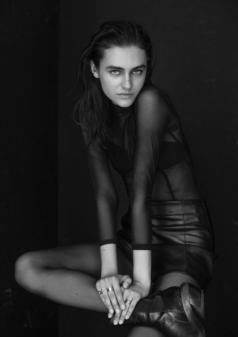 Victoria Vedi book photo