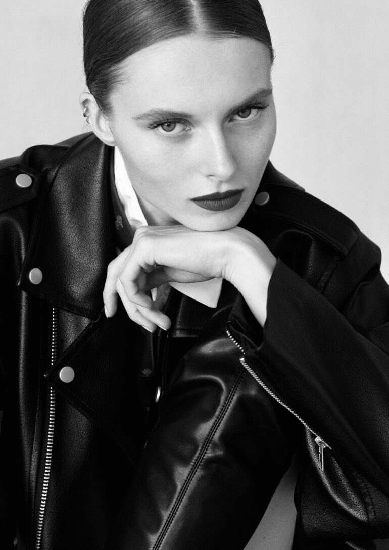 Elina Nikitina book photo