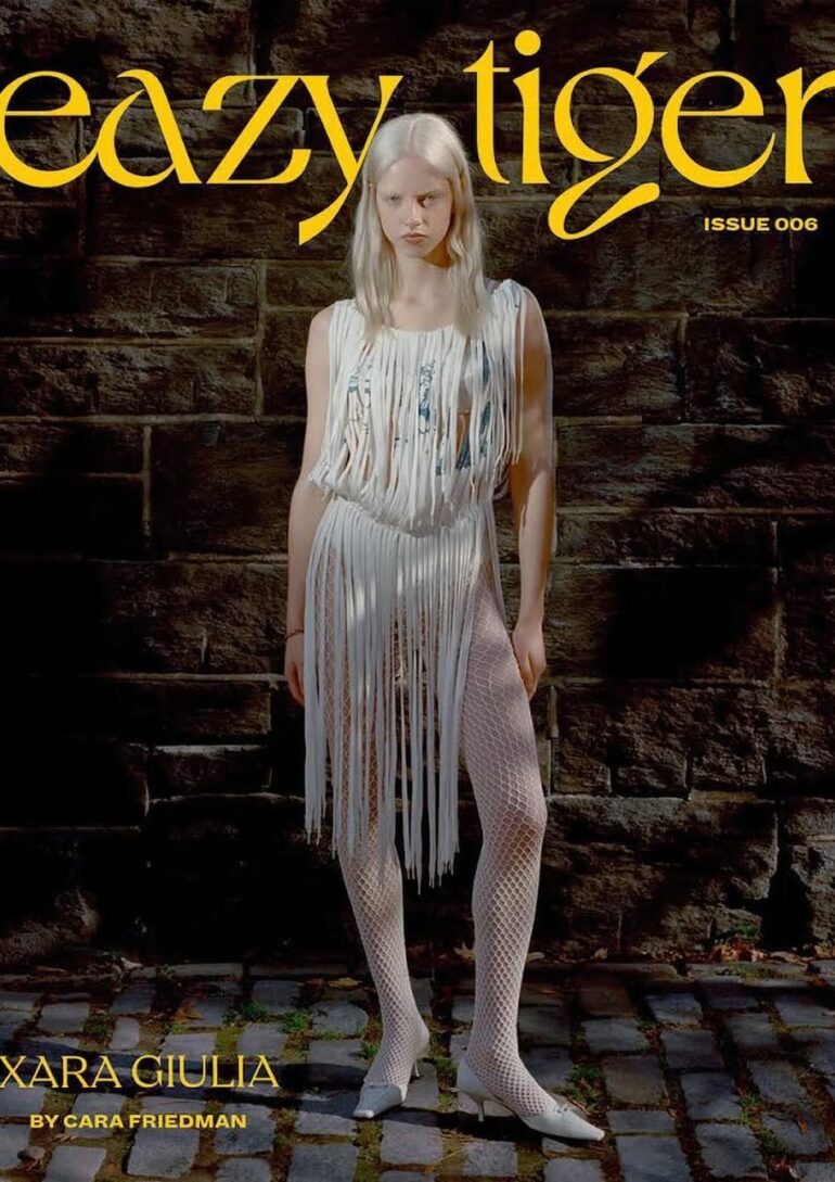 Xara Giulia book photo