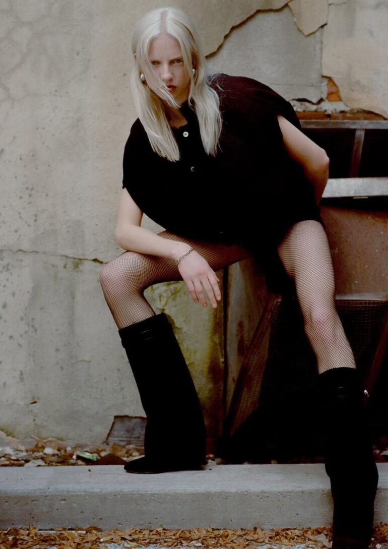 Xara Giulia book photo