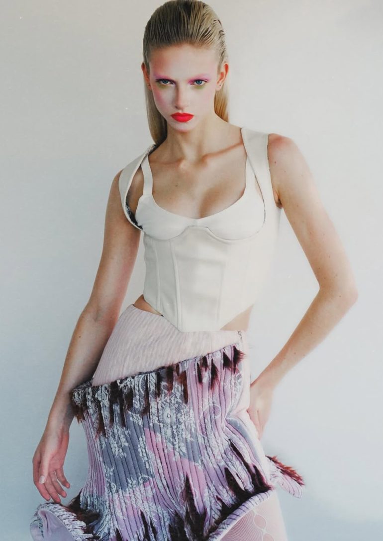 Xara Giulia book photo