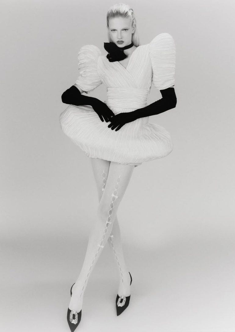Xara Giulia book photo