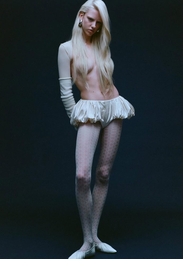 Xara Giulia book photo
