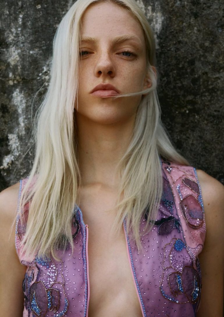 Xara Giulia book photo
