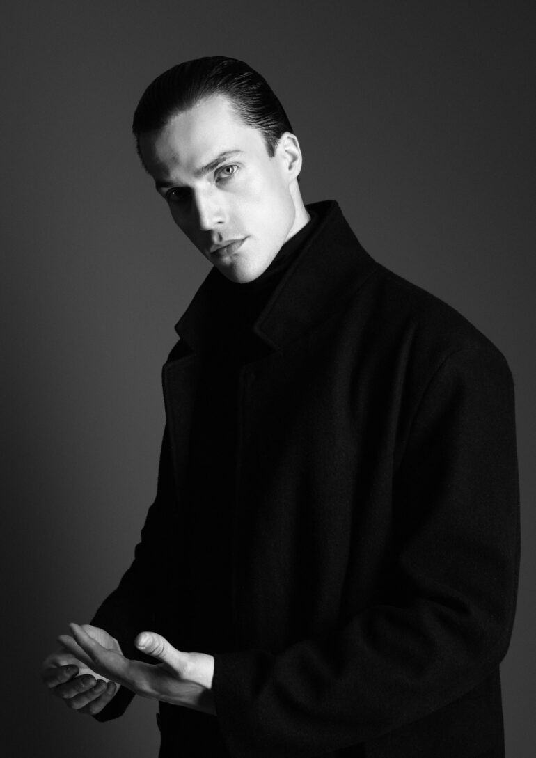 Mark Evan book photo