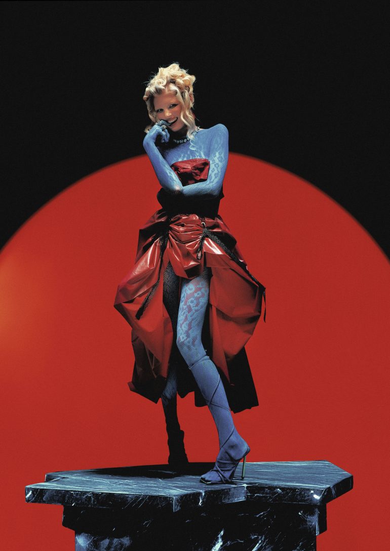 Saloma Sycheva book photo