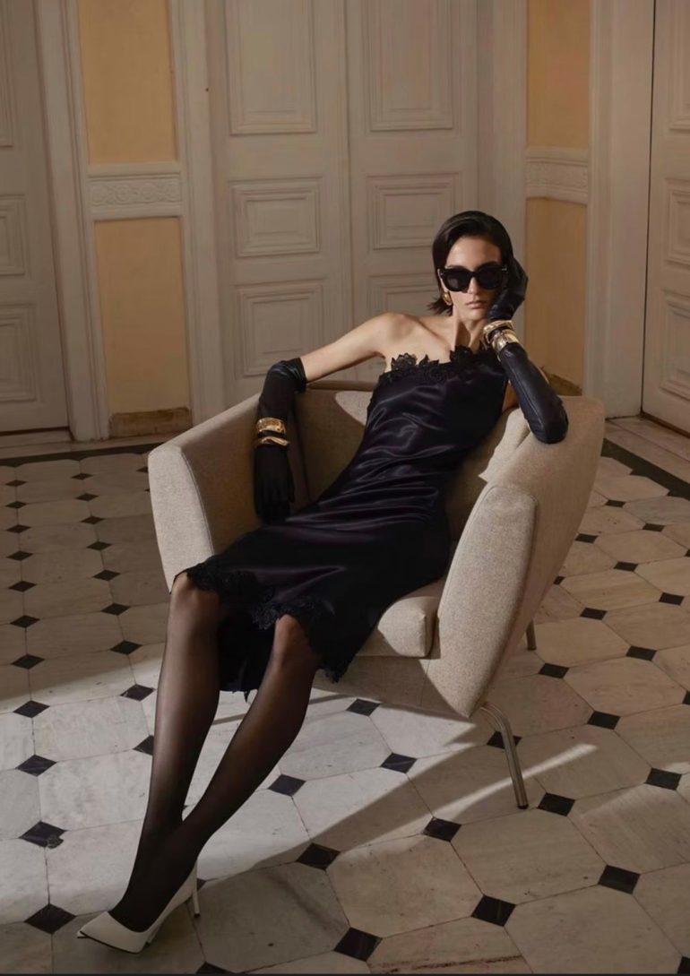 Nat Kostopoulou book photo