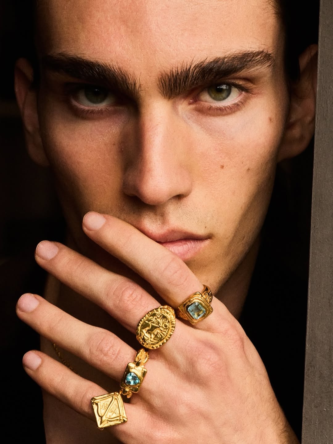 Manuel Zares for Rafael Indiana news photo
