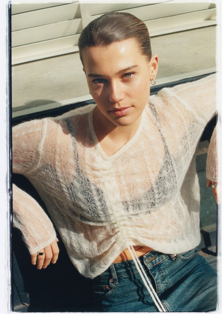 Eline V book photo