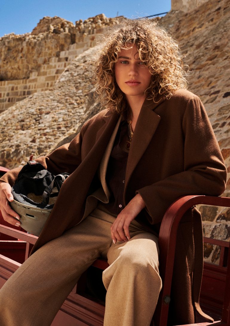Eline V book photo