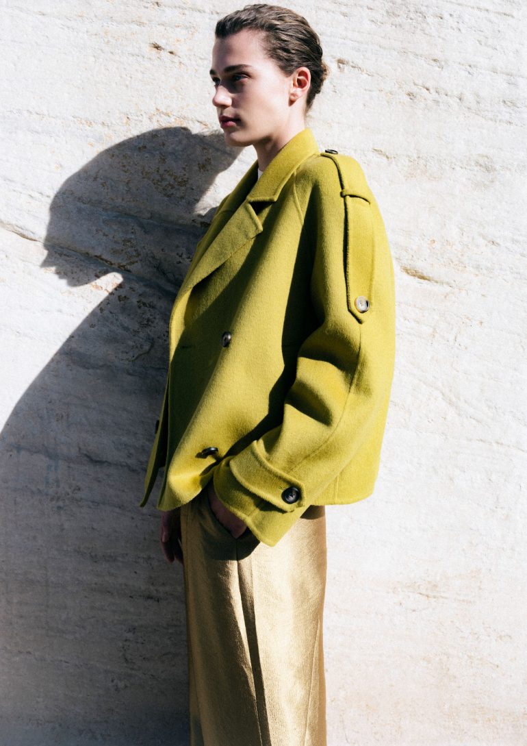 Eline V book photo