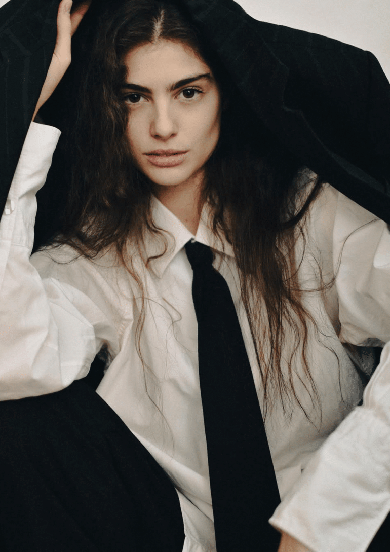Manu Silva book photo