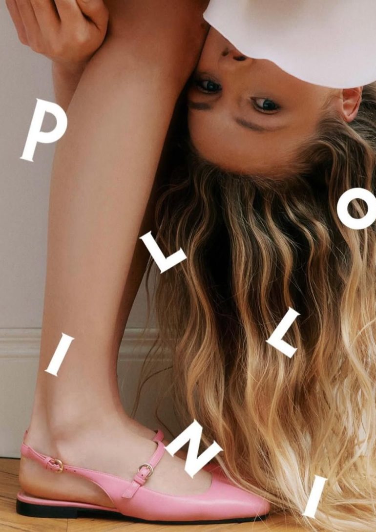 Poppy Jet Oliver book photo