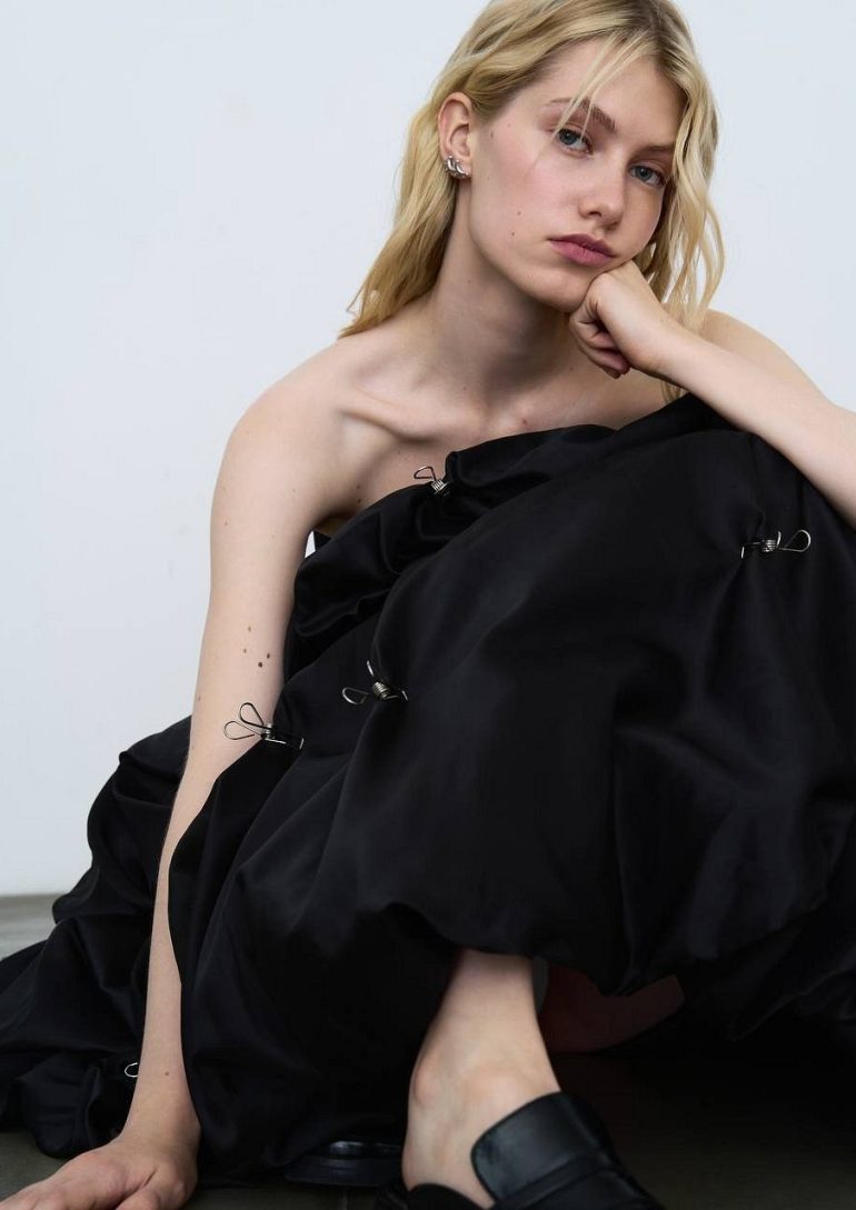 Olya Struchkova book photo