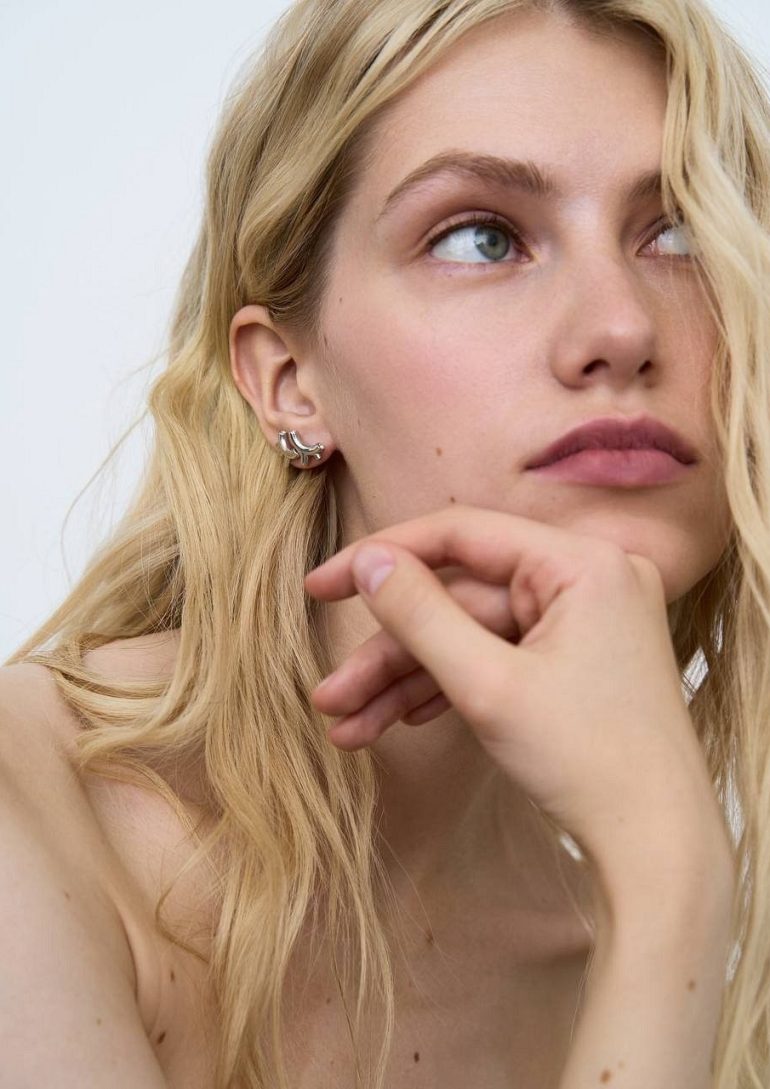 Olya Struchkova book photo
