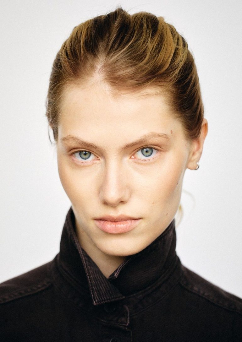 Olya Struchkova book photo
