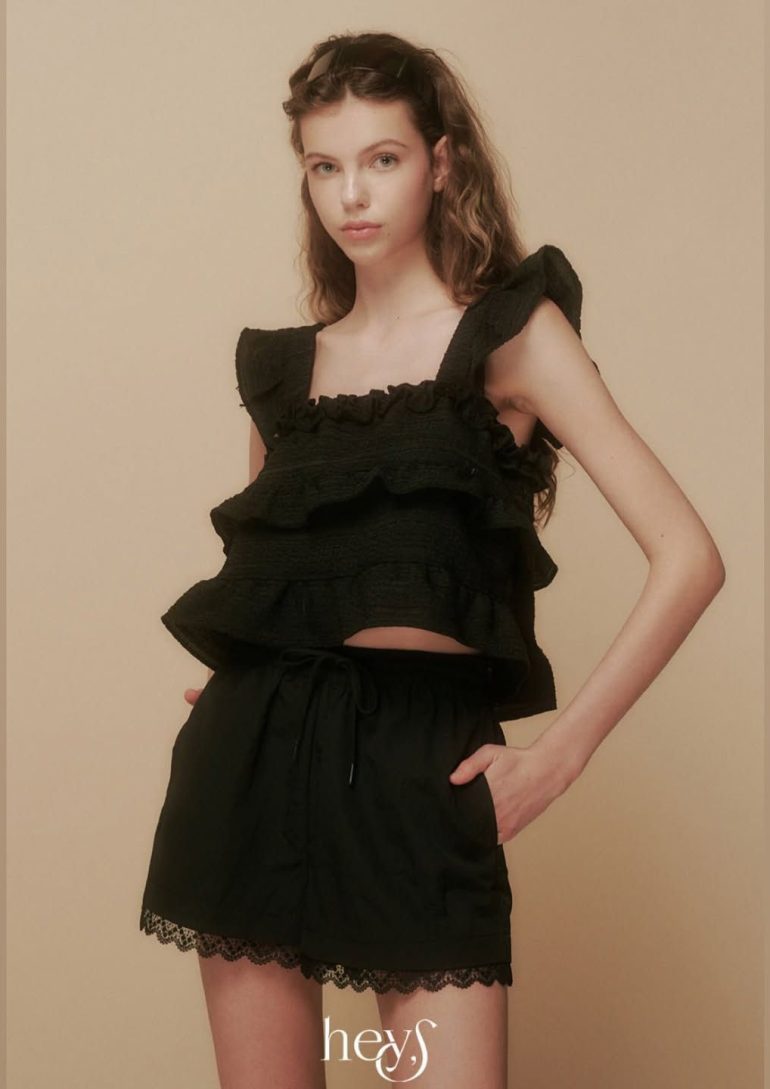 Tasya Sukhih book photo