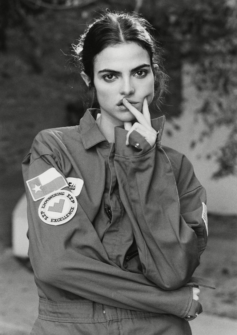 Victoria De Carlos book photo