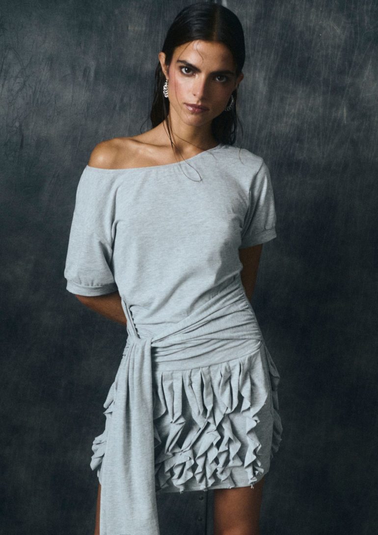 Victoria De Carlos book photo