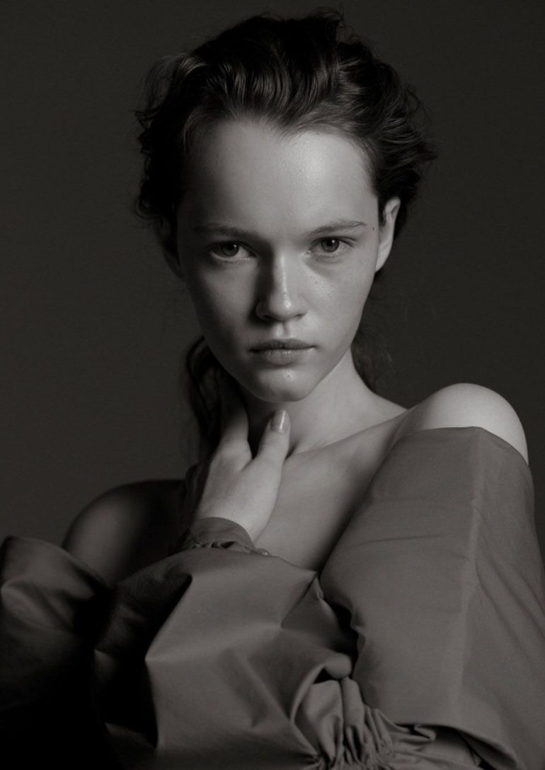 Sasha Iashkova book photo