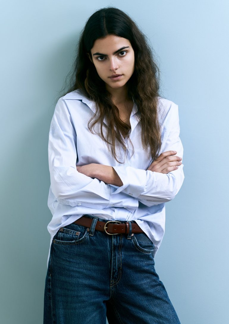 Victoria De Carlos book photo